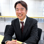 野﨑さん画像_採用ページ 野﨑さん画像_採用ページ